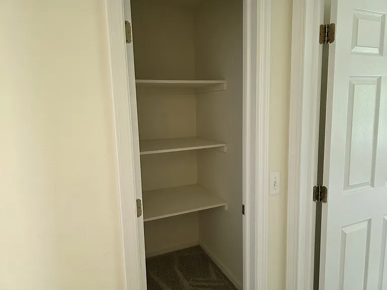 2103 Enterprise Dr — Photo 26