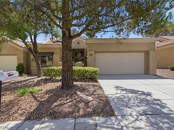 3rd image of 2548 Highvale Dr
