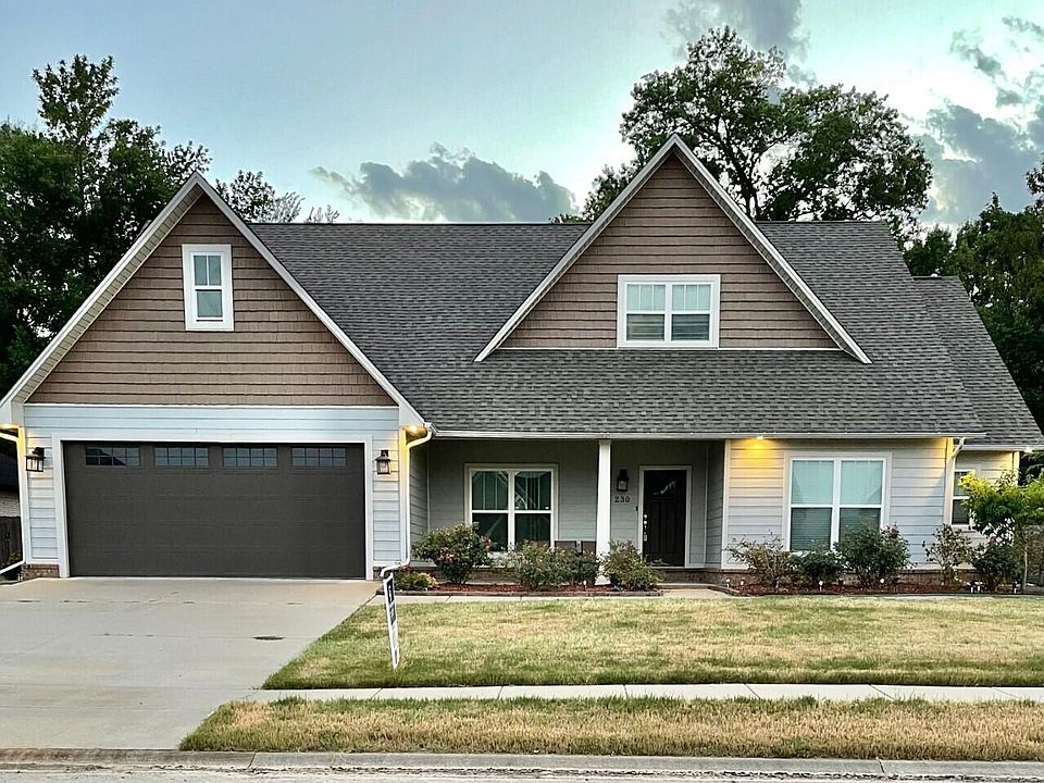 1st image of 230 Promenade Cir