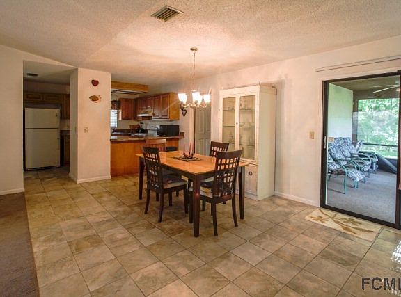 4th image of 34 Blare Castle Dr