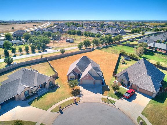 2nd image of 13701 Savannah River Way