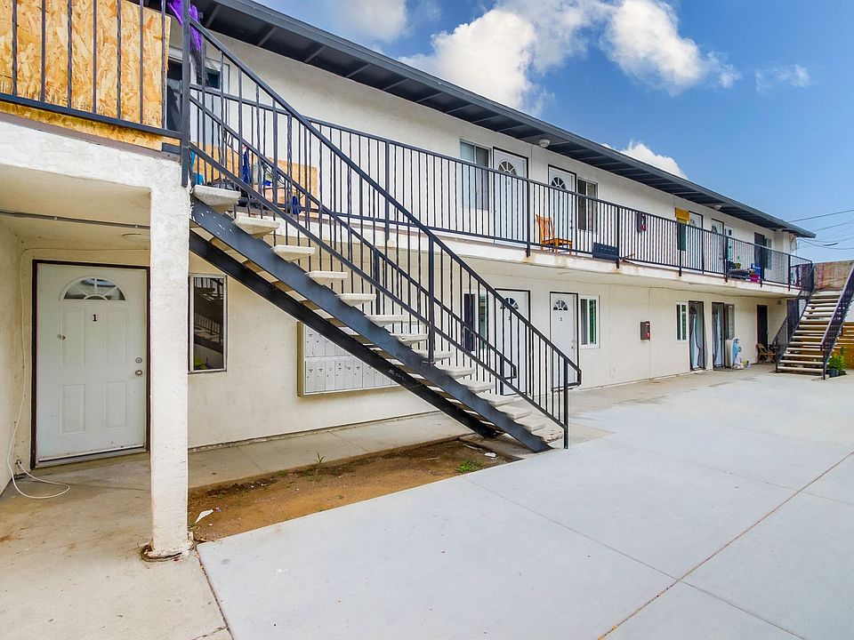 1st image of 3845 Chamoune Ave #8