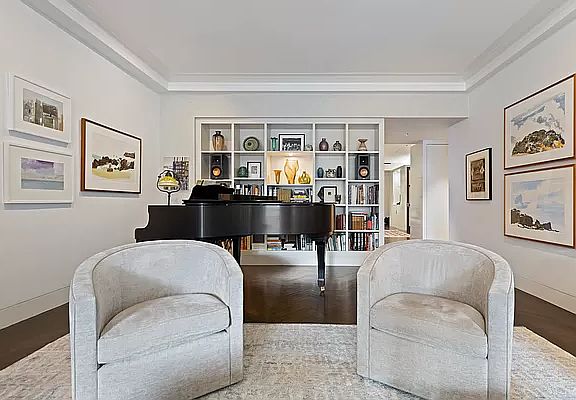3rd image of 145-146 Central Park W APT 11B