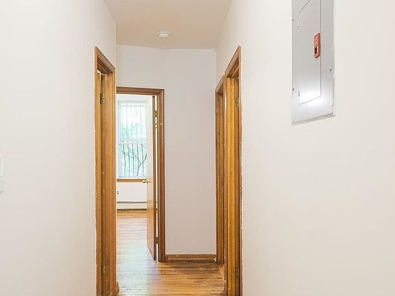 5th image of 184 Underhill Ave APT 1
