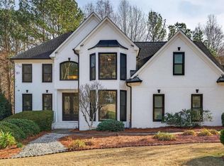 708 Vinings Estates Dr SE, Mableton, GA 30126