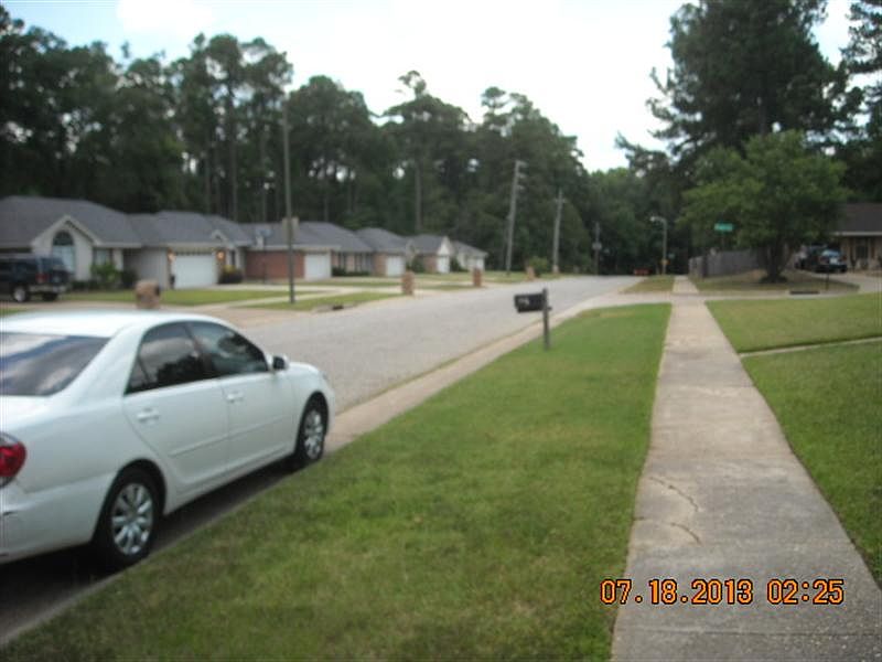 2nd image of 9005 Cedar Ridge Dr