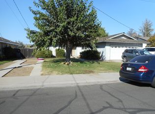 1825 Mulberry Way, Hughson, CA 95326