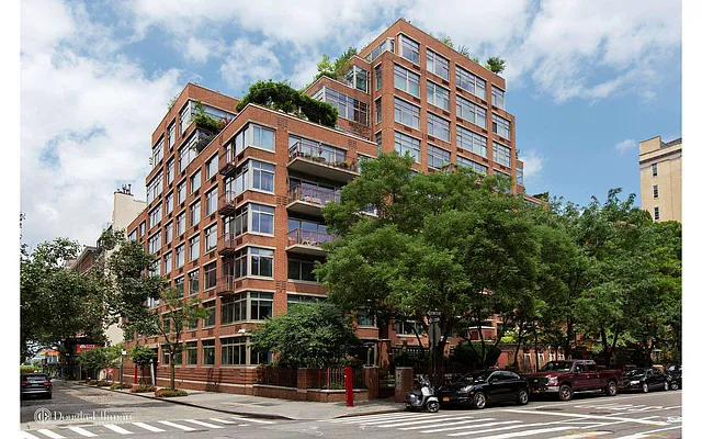 Rented by Douglas Elliman | media 23