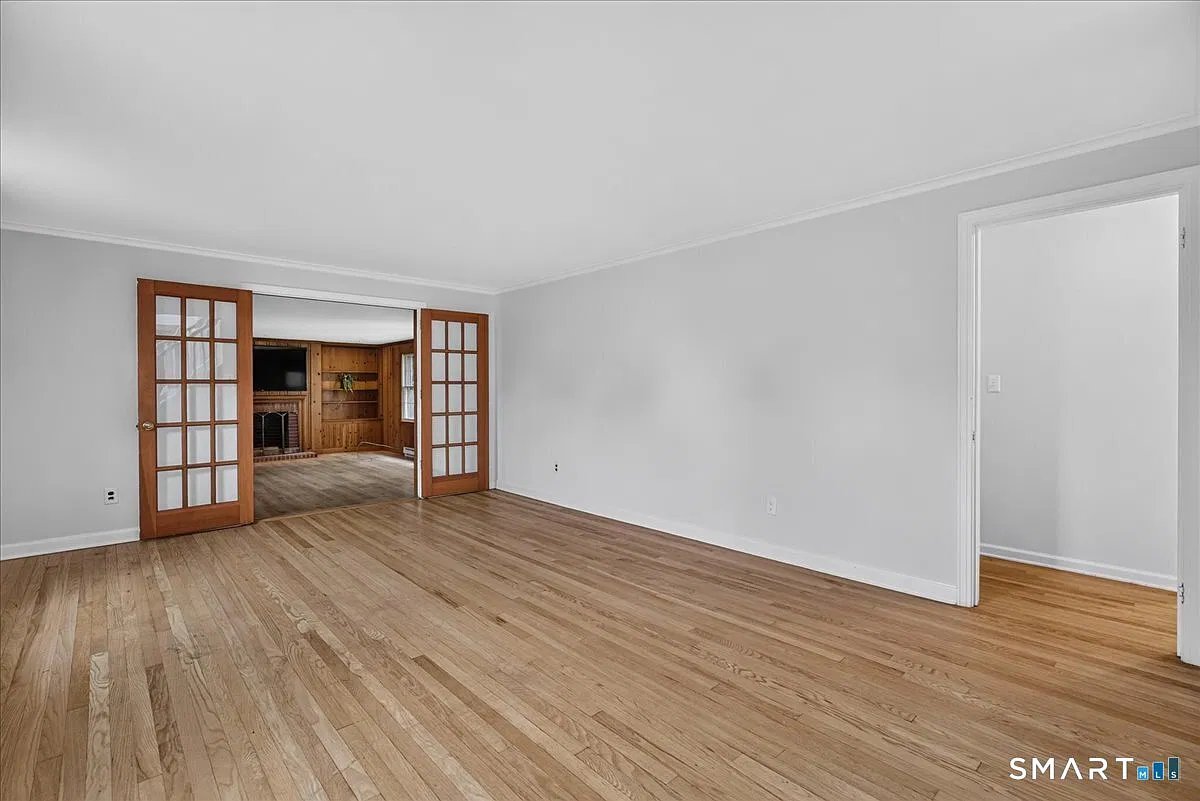 3 bed, 3.5 bath, 2582 sqft, $3,500 — Photo 4