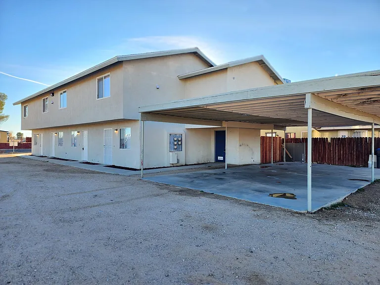9825 N Loop Blvd #B — Photo 20