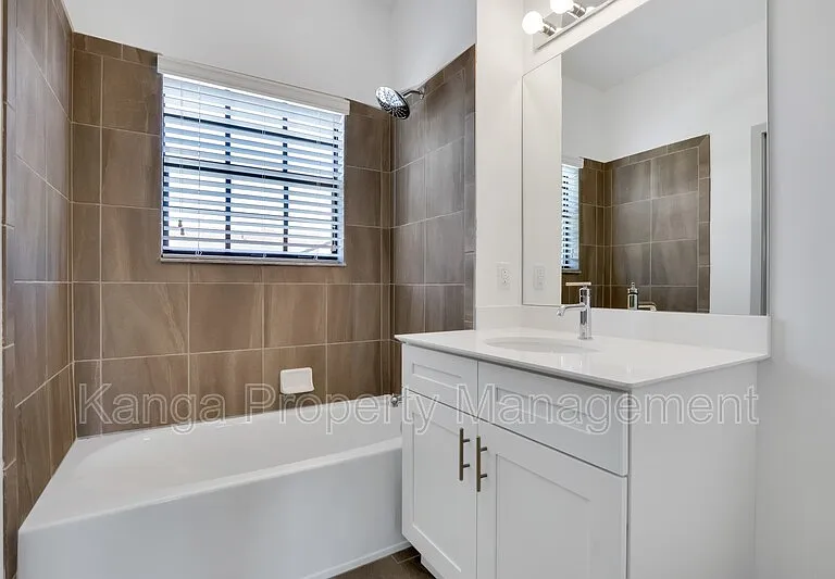630 NE 14th Ct #205 — Photo 11