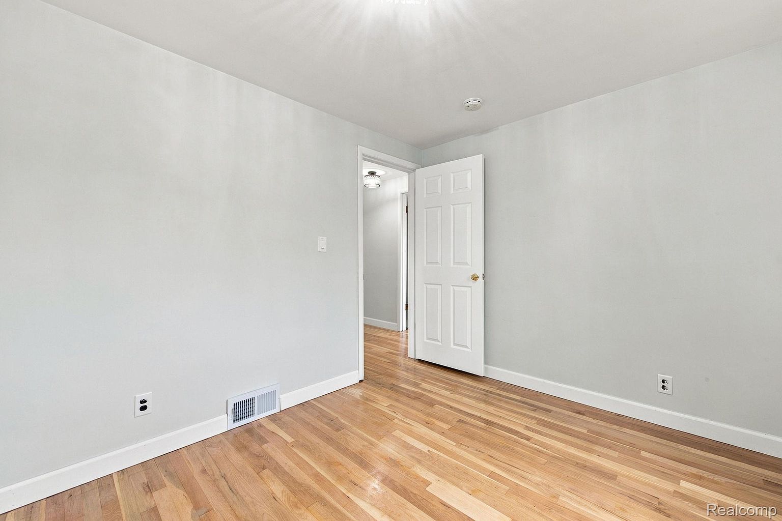 4728 Stilwell Dr, photo 20