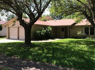 1830 Guinevere St, Arlington, TX 76014