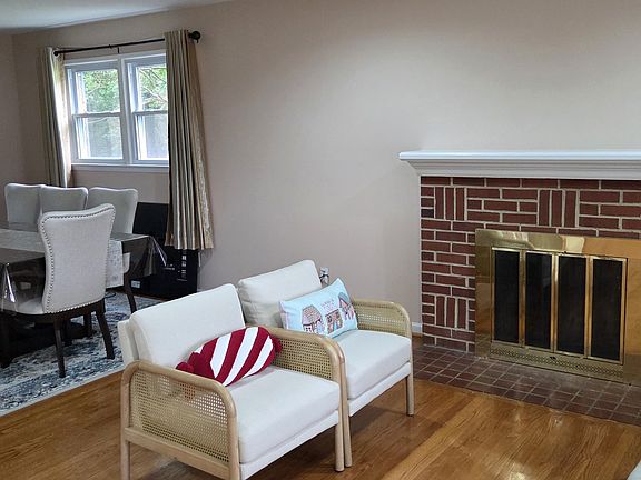 4th image of 6730 Bostwick Dr