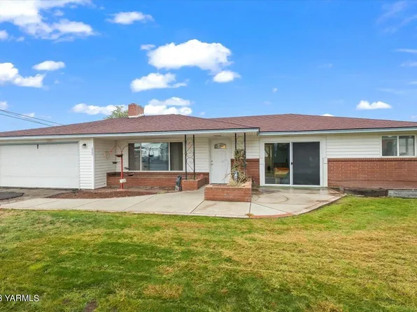 3402 Ahtanum Rd, Yakima, WA 98903