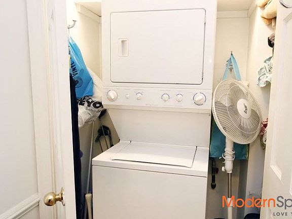 4th image of 3031 36th St #3FL