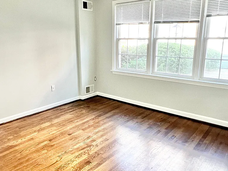 4436 Macarthur Blvd NW #3A — Photo 17