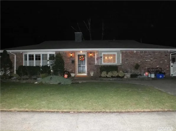 59 Weidner Ave, Oceanside, NY 11572