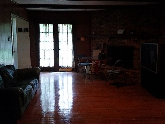 3rd image of 3844 S Post Oak Ave
