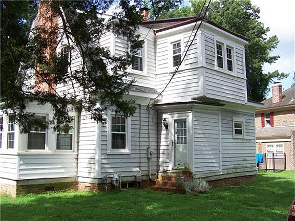 2nd image of 226 Bedford Pl