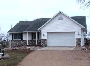 42455 190th St, Morgan, MN 56266