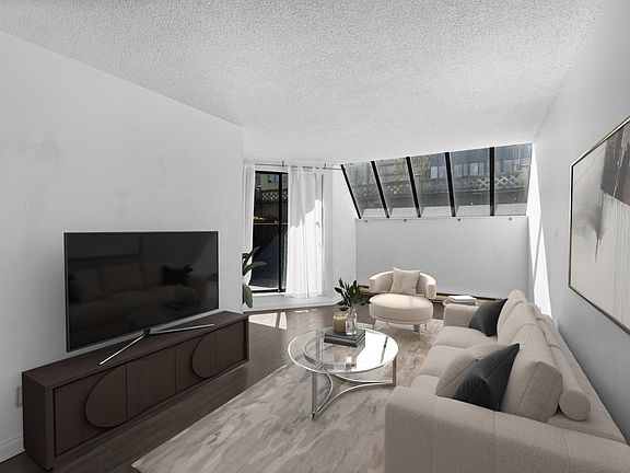 3rd image of 1270 Robson St #207