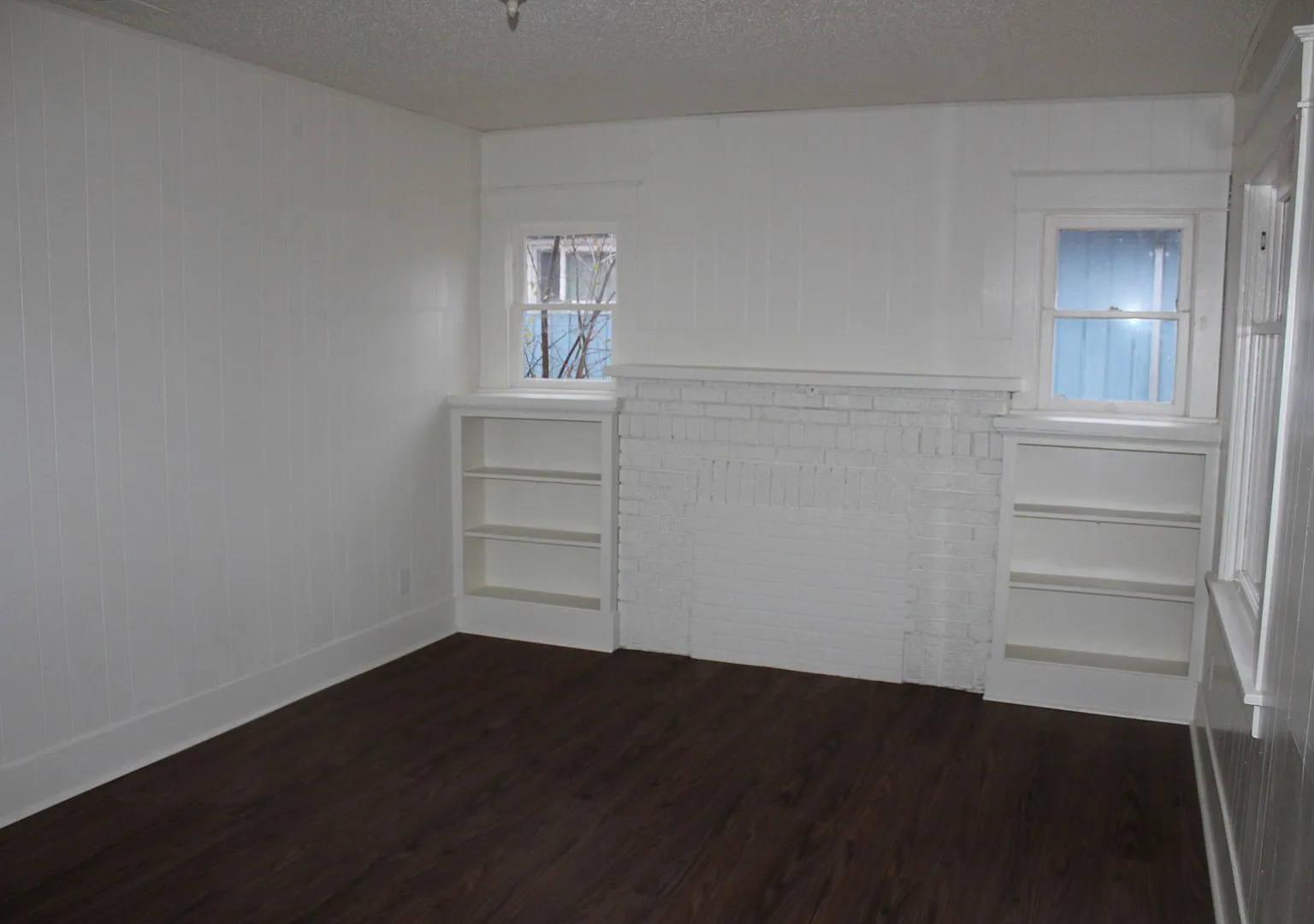 1835 Melrose — Photo 2