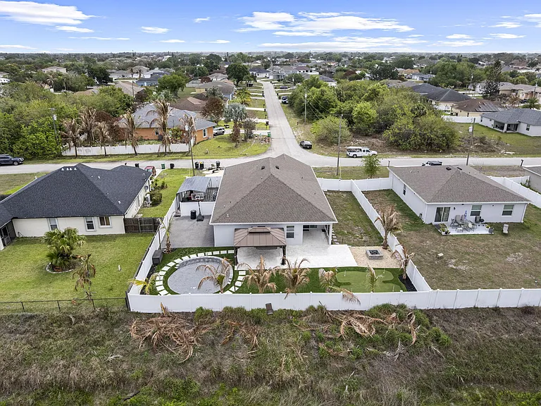 681 SW Millard Dr — Photo 61