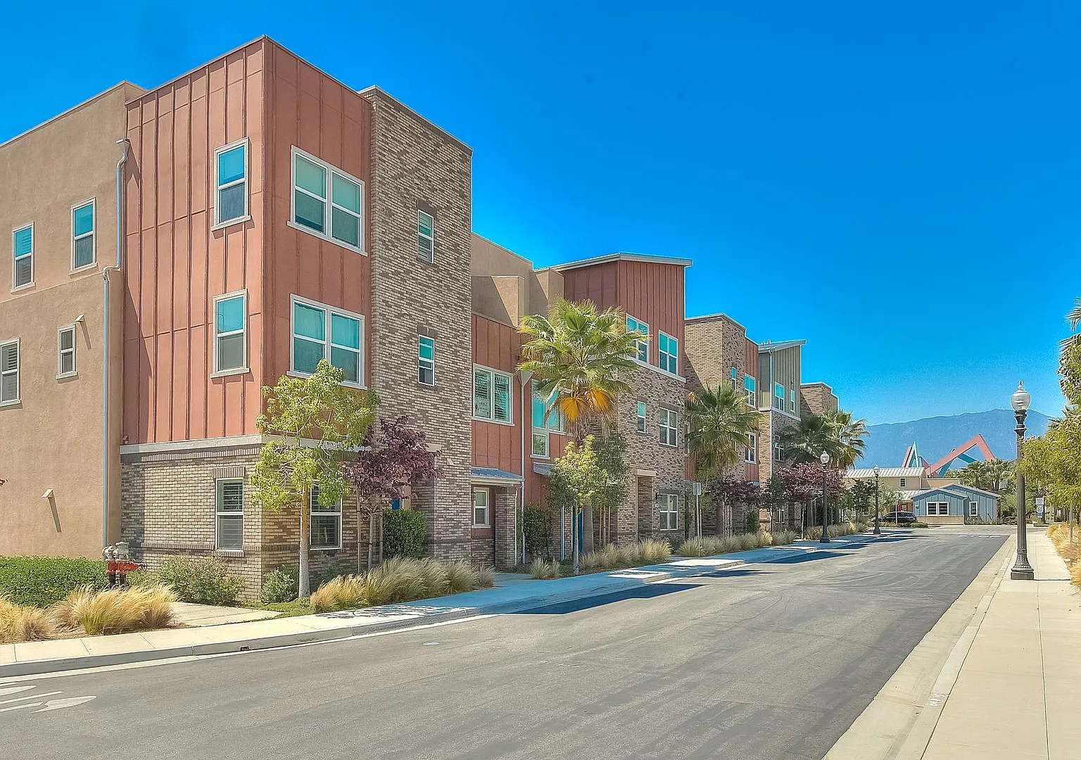 2 bed, 1434 sqft, $3,150 — Photo 3