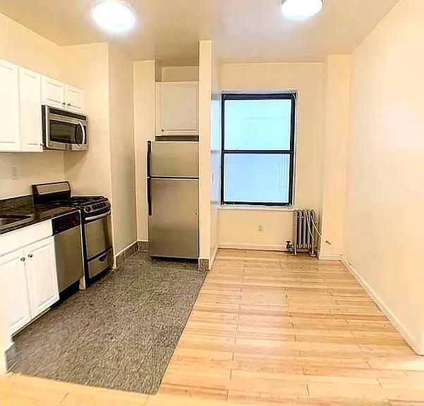 220 Wadsworth Ave #104 — Photo 1