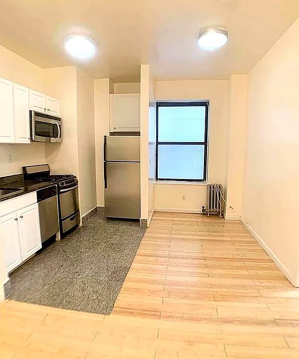 1st image of 220 Wadsworth Ave APT 104