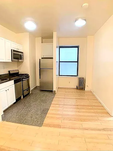 220 Wadsworth Ave #104 Photo 1