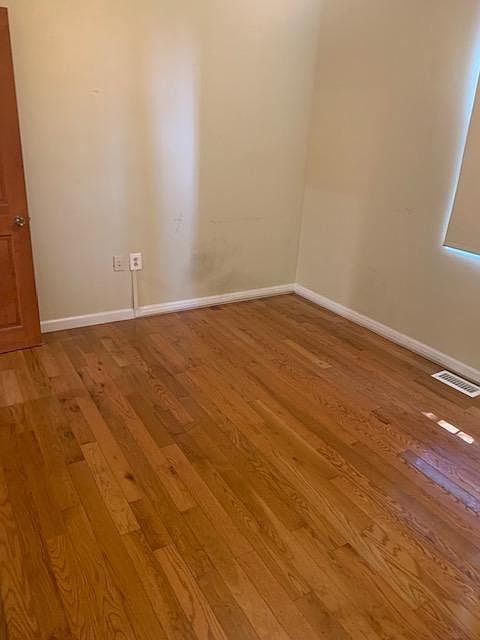 1st image of 1908 W Girard Ave APT 1R
