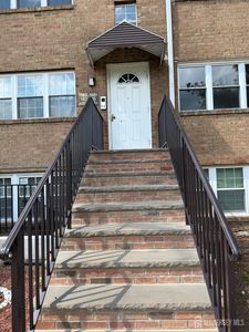 185 College Dr, Edison, NJ, 08817