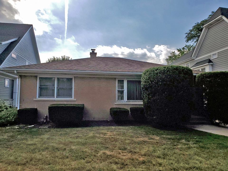 2nd image of 608 S Fern Ave
