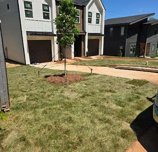 2710 Coronet Way — Photo 4