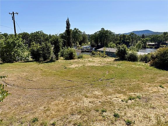 3rd image of 16395 Dam Rd