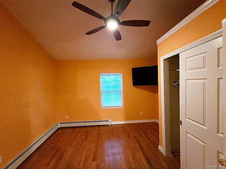 8 Roswell Ave — Photo 9
