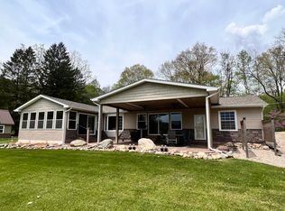 3893 Strawberry Hill Rd, Hillsdale, MI 49242