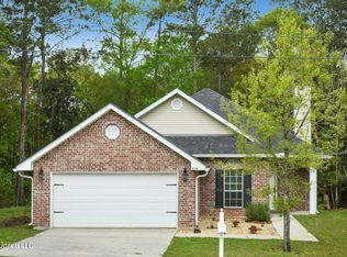 9518 Lono Pl, Diamondhead, MS 39525