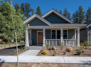 934 E Horse Back Trl, Sisters, OR 97759