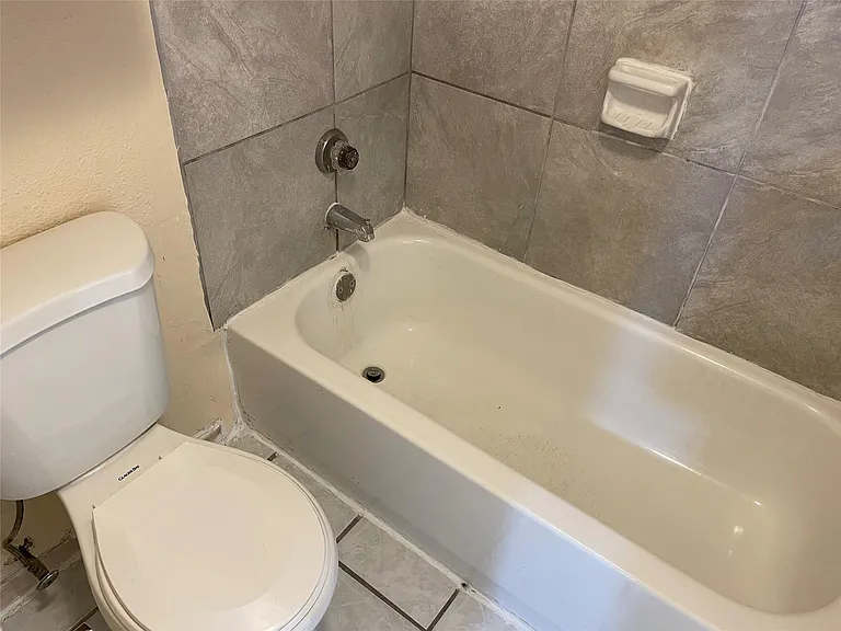 2750 Holly Hall St #117 — Photo 19