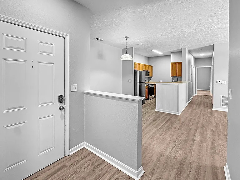 Beaver Creek Apartments — Photo 41