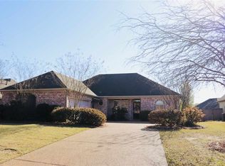 1016 Trinity Dr, Madison, MS 39110