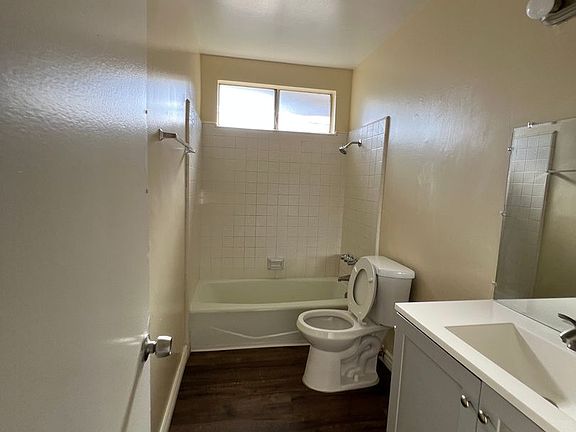 4th image of 4053 W 162nd St #4057