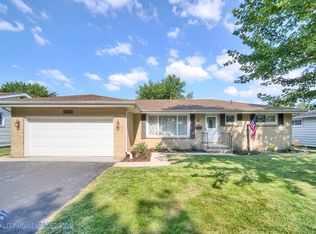 218 Cherry Ln, Momence, IL
