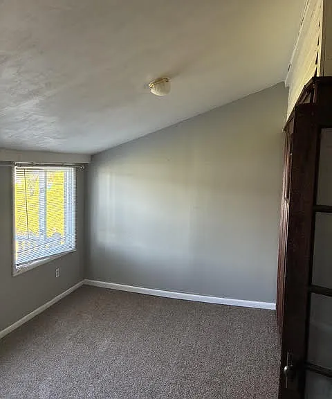 5565 Telford Rd — Photo 6