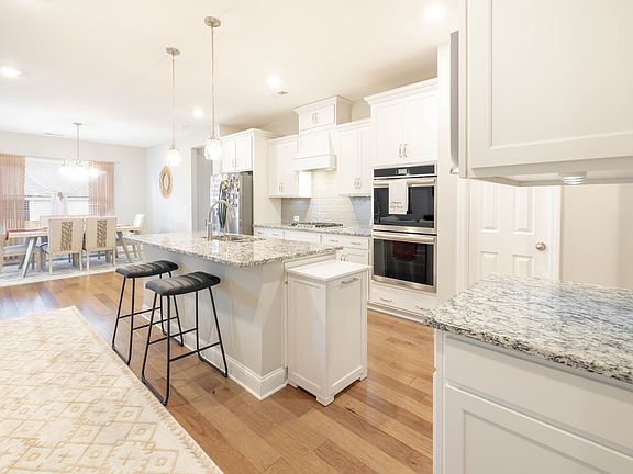 4th image of 129 Sherringham Way