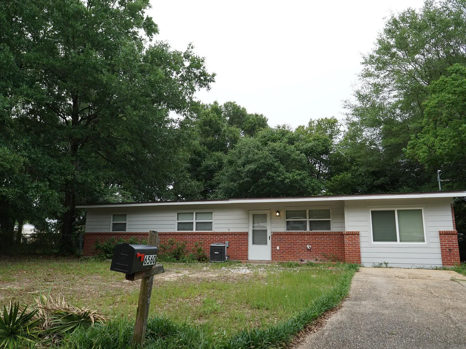 3 bed, 1348 sqft, $1,475 — Photo 1