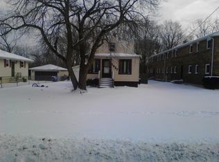 1037 Park Ave, Winthrop Harbor, IL 60096